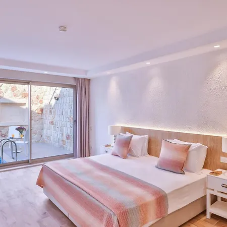Otel Lisiya
